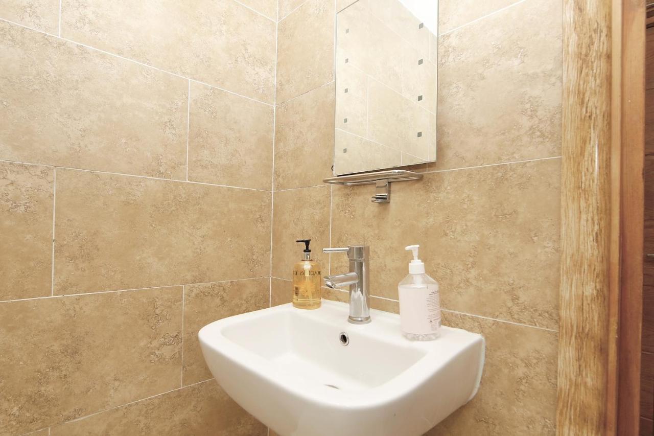 Edgware Hub Ξενοδοχείο Λονδίνο Εξωτερικό φωτογραφία